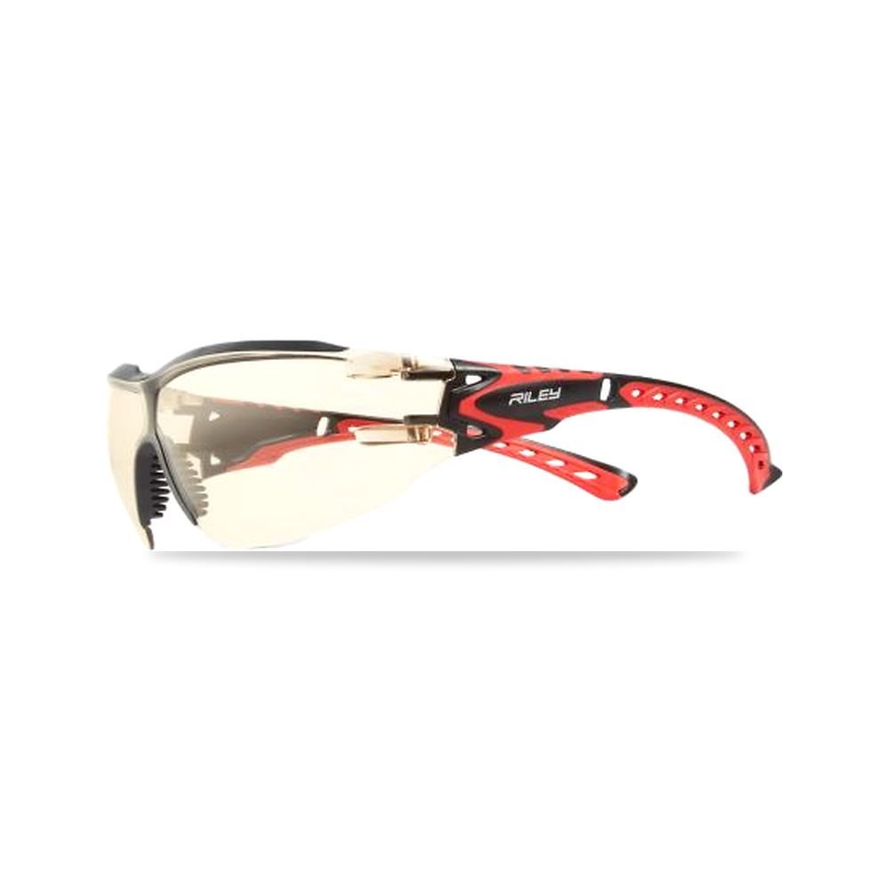 صورة منتج نظارة وقاية وسلامة مهنية أسود أحمر Riley موديل RLY00563 – اللون Black, Red – نوع الخامة بولي كربونات - كود الصنف reemco-2027-0095259 - ماركة يباع من خلال reemco - توريد وتصوير حصري لشركة ريمكو القابضة السعودية
