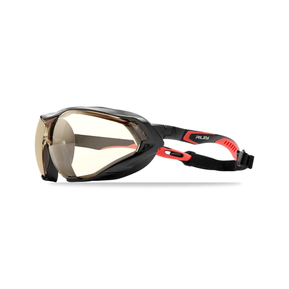 صورة منتج نظارة وقاية وسلامة مهنية أحمر أسود Riley موديل RLY00572 – اللون Red, Black – نوع الخامة بولي كربونات - كود الصنف reemco-2027-0095265 - ماركة يباع من خلال reemco - توريد وتصوير حصري لشركة ريمكو القابضة السعودية