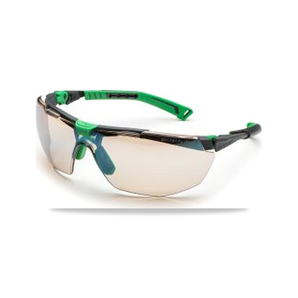 صورة منتج نظارة وقاية وسلامة مهنية أخضر رمادي Univet موديل 5X1.30.00.00 – اللون Dark Grey, Green – نوع الخامة بولي كربونات - كود الصنف reemco-2027-0112320 - ماركة يباع من خلال reemco - توريد وتصوير حصري لشركة ريمكو القابضة السعودية