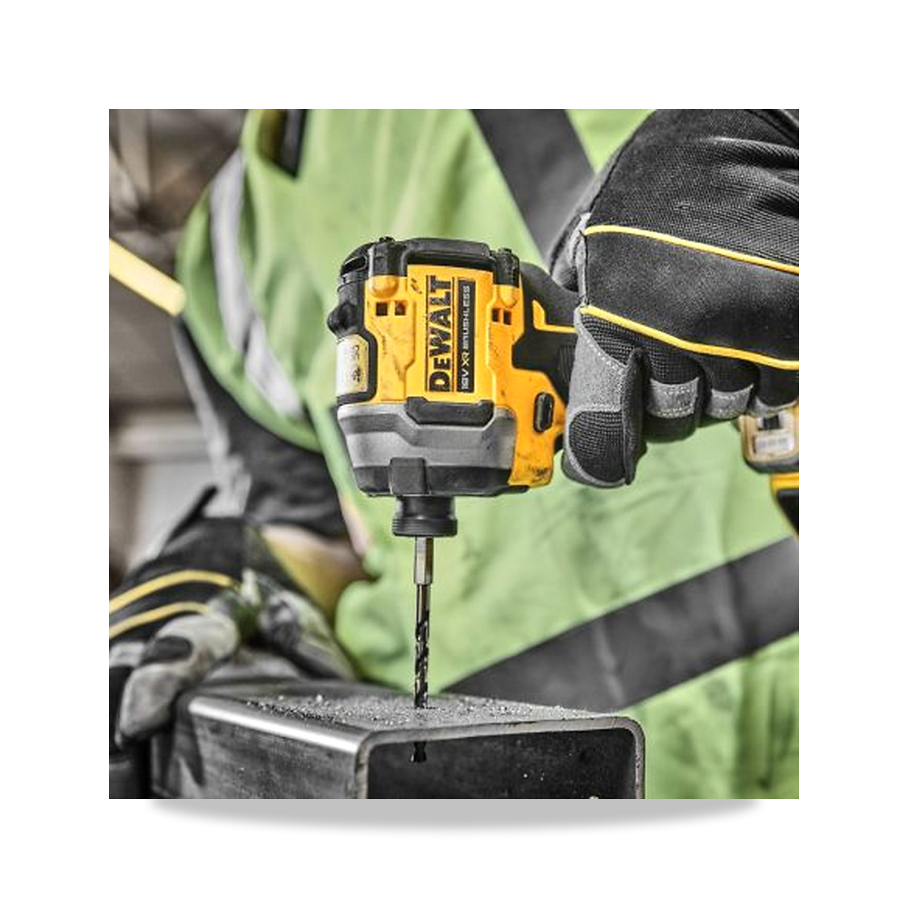 صورة منتج مثقاب دريل لاسلكي بدون فحمات (Brushless) مطرقة وشاكوش 18 فولت 5 أمبير ساعة DeWALT موديل DCK2050H2T-GB - كود الصنف reemco-2027-0268195 - ماركة يباع من خلال reemco - توريد وتصوير حصري لشركة ريمكو القابضة السعودية