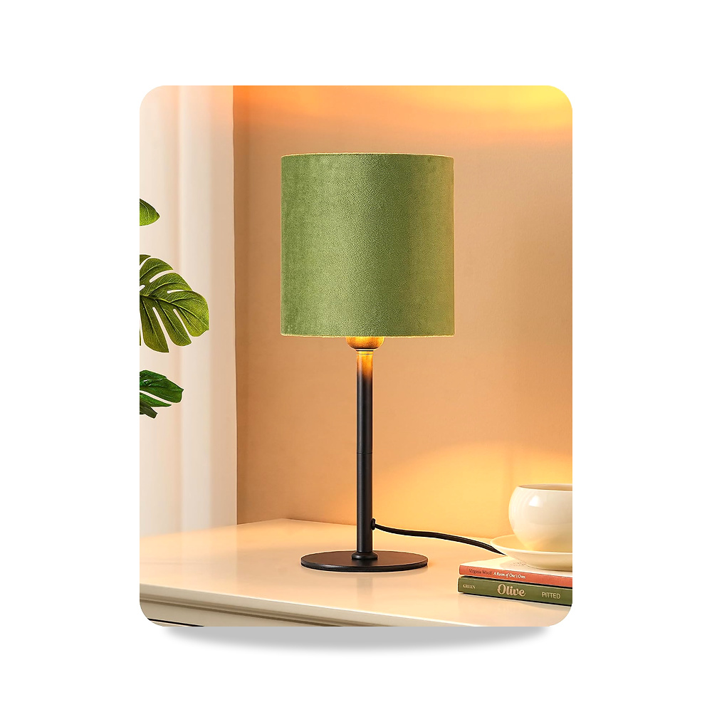 صورة منتج ايديشاين مصباح طاولة بجانب السرير، عاكس الضوء المخملي الاخضر، LED EDISHINE – المادة الأساسية Metal – 16,5العمق x 16العرض x 16الارتفاع سم - كود الصنف reemco-2027-1538793 - ماركة يباع من خلال reemco - توريد وتصوير حصري لشركة ريمكو القابضة السعودية