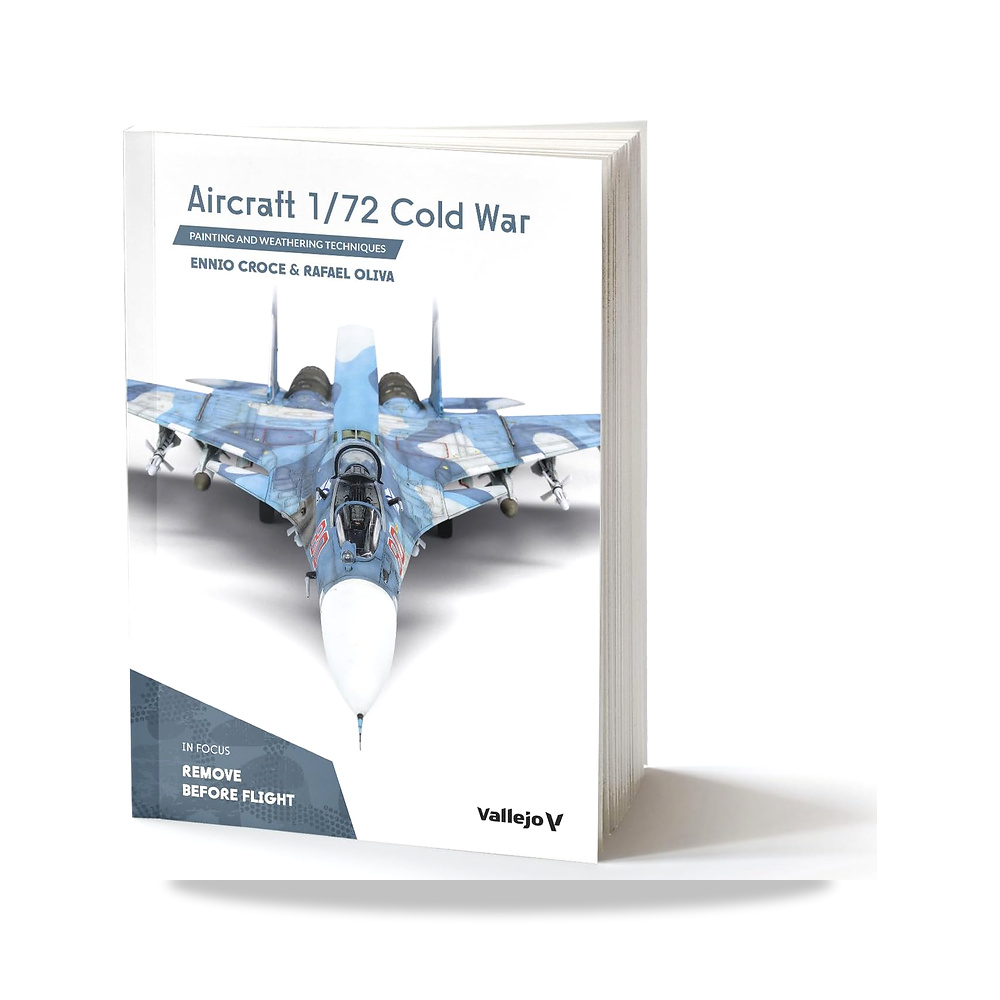 صورة منتج فاليجو 75071 كتاب: طائرة 1/72 الحرب الباردة (136 صفحة) - كود الصنف reemco-2027-1570648 - ماركة يباع من خلال reemco - توريد وتصوير حصري لشركة ريمكو القابضة السعودية