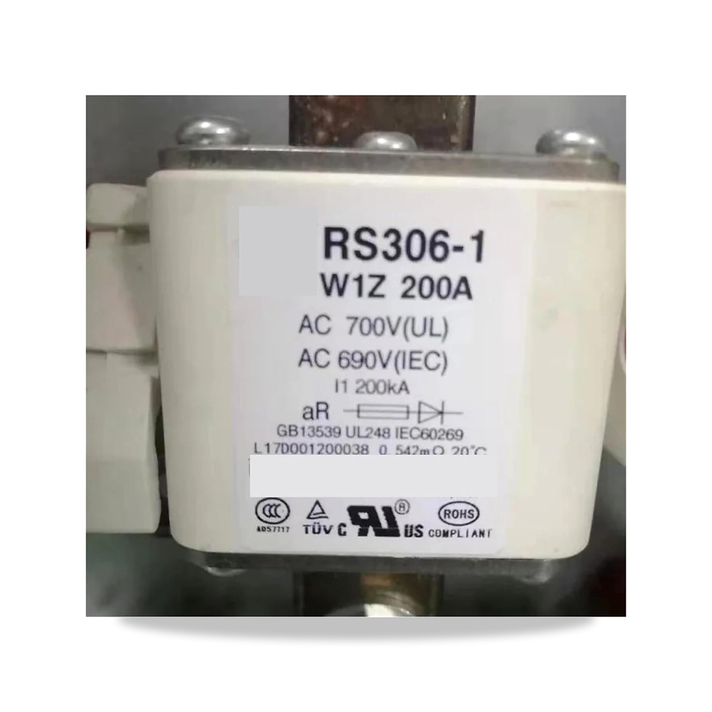 صورة منتج صمامات RS306-1W 1Z 200A 690V AR RS306-01-T2Z-350A 690V-K RS306-01-T5Z 315A تيار مستمر 1000V RS306-3 D1V - كود الصنف reemco-2027-1585776 - ماركة يباع من خلال reemco - توريد وتصوير حصري لشركة ريمكو القابضة السعودية