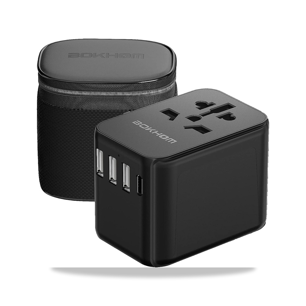 صورة منتج محول سفر عالمي مع منفذ USB C وA، شنطة حمل عالمية الكل في واحد، فيوز مزدوج 10 امبير، 4 مقابس رحلات - كود الصنف reemco-2027-1817074 - ماركة يباع من خلال reemco - توريد وتصوير حصري لشركة ريمكو القابضة السعودية