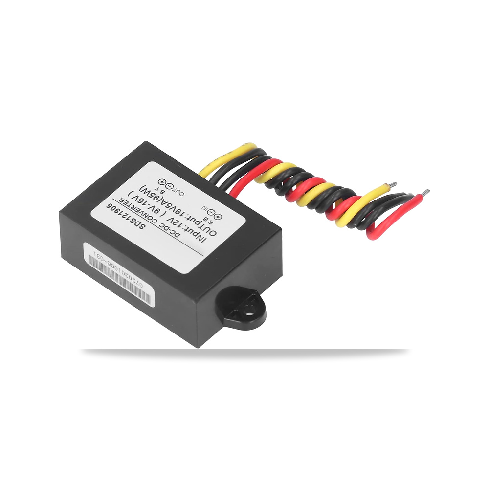 صورة منتج محول معزز، تيار مستمر 12 فولت الى 19 فولت للاب توب موديل GYVRM-SDS121905 – 12 فولت (9 فولت-16 فولت) – 5 أمبير - كود الصنف reemco-2027-1822122 - ماركة يباع من خلال reemco - توريد وتصوير حصري لشركة ريمكو القابضة السعودية