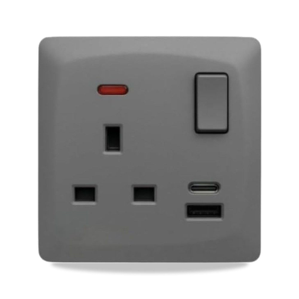 صورة منتج فيش مع مفتاح ولمبة 13 أمبير USB+Type-C رمادي – الرائد بلس ALRAED PLUS الرائد العربي ALRAED - كود الصنف reemco-2027-1868764 - ماركة يباع من خلال reemco - توريد وتصوير حصري لشركة ريمكو القابضة السعودية