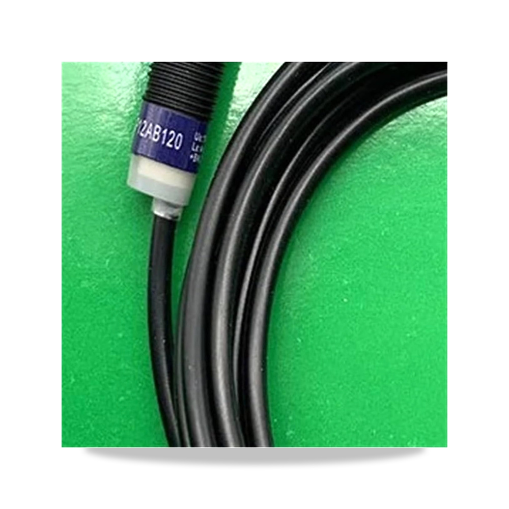 صورة منتج مفتاح تقارب بمستشعر XS4P12AB120 XS4P12AB110 - كود الصنف reemco-2027-1869791 - ماركة يباع من خلال reemco - توريد وتصوير حصري لشركة ريمكو القابضة السعودية