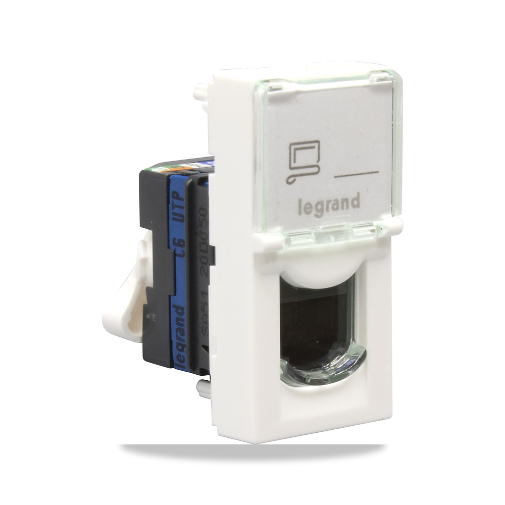 صورة منتج فيش انترنت RJ45 Cat6 موديول واحد – أبيض مطفي – 076561 ليجراند (Legrand) – نوع المخرج مخرج شبكة RJ45 Cat6 - كود الصنف reemco-2027-1930127 - ماركة يباع من خلال reemco - توريد وتصوير حصري لشركة ريمكو القابضة السعودية