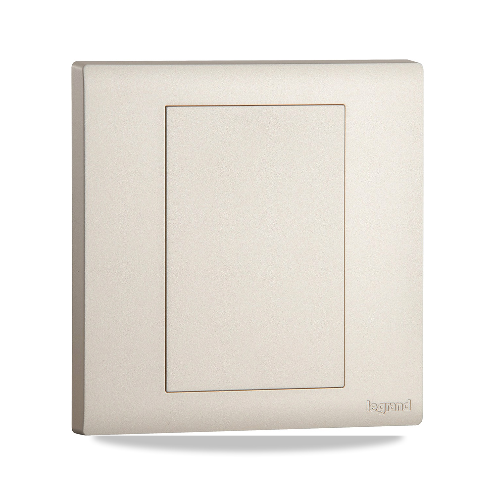صورة منتج غطاء أعمى 1 خط – 60414-LBP ليجراند (Legrand) - كود الصنف reemco-2027-1931025 - ماركة يباع من خلال reemco - توريد وتصوير حصري لشركة ريمكو القابضة السعودية