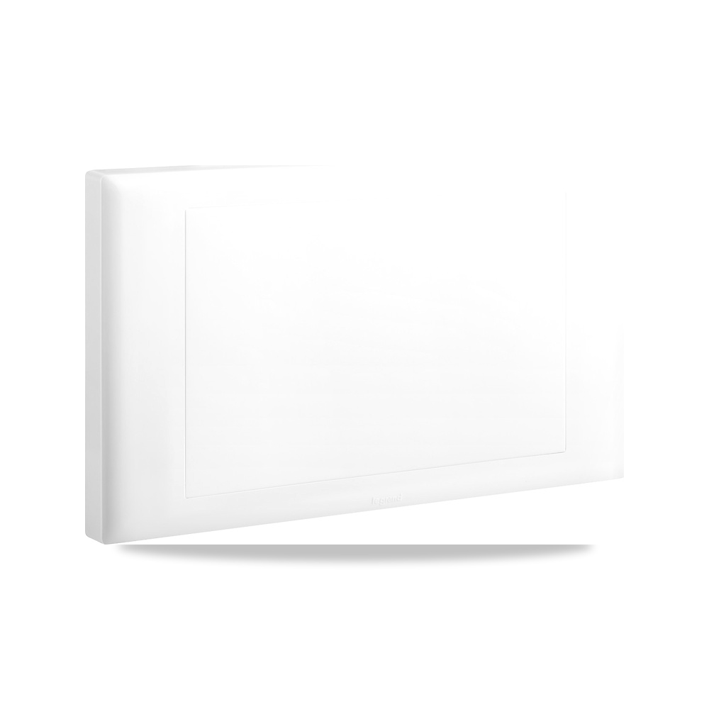 صورة منتج غطاء أعمى – أبيض – 60412-LBP ليجراند (Legrand) – اللون أبيض لامع - كود الصنف reemco-2027-1931026 - ماركة يباع من خلال reemco - توريد وتصوير حصري لشركة ريمكو القابضة السعودية