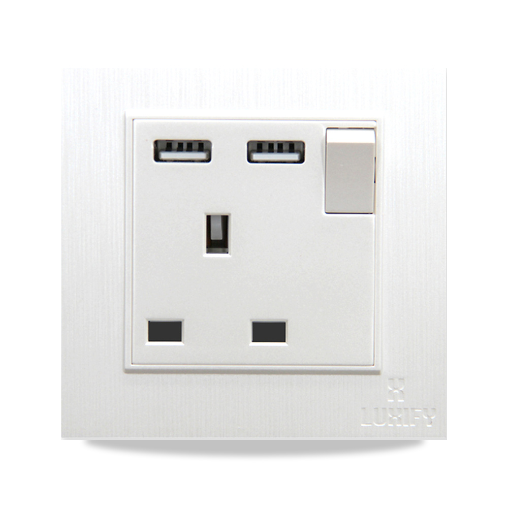 صورة منتج فيش 13 امبير مع LUXIFY USB لؤلؤي - كود الصنف reemco-2027-1931164 - ماركة يباع من خلال reemco - توريد وتصوير حصري لشركة ريمكو القابضة السعودية