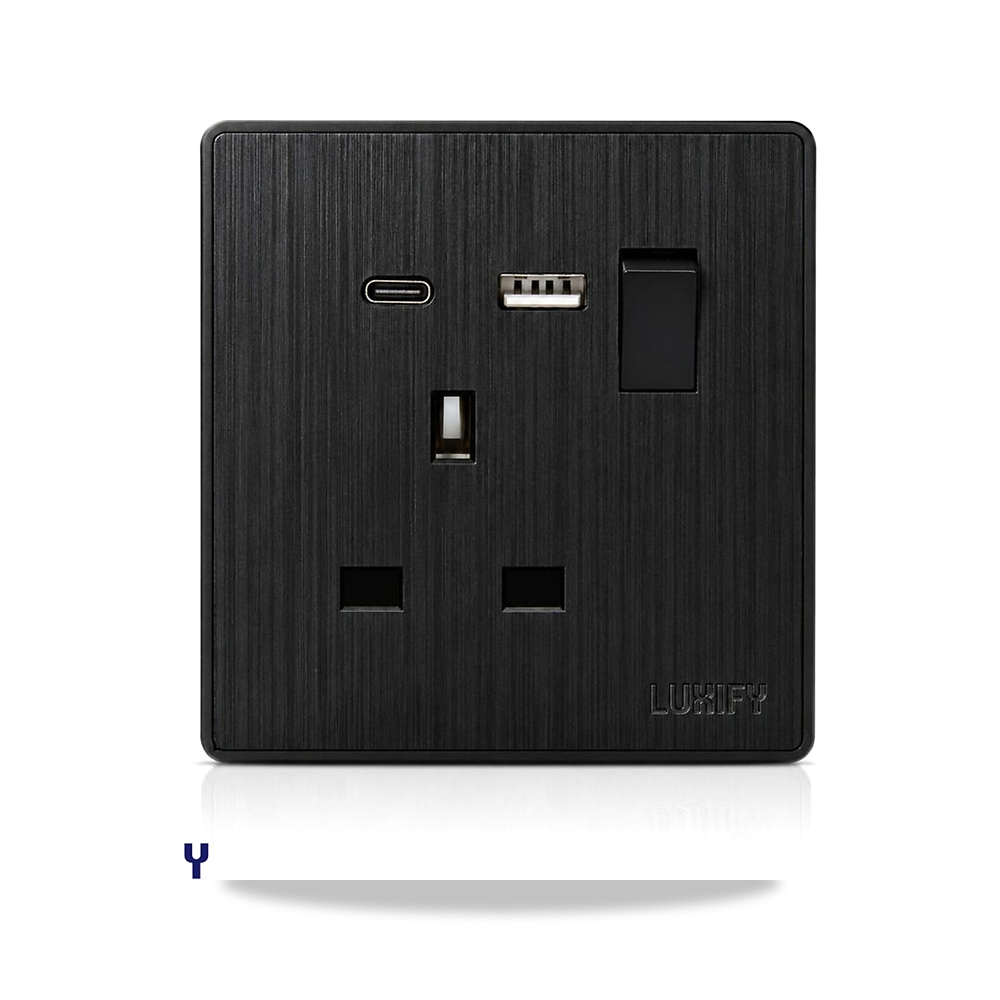 صورة منتج فيش 13 امبير+ LUXIFY USB + TYPE C اسود – اللون / التشطيب أسود بيانو - كود الصنف reemco-2027-1931195 - ماركة يباع من خلال reemco - توريد وتصوير حصري لشركة ريمكو القابضة السعودية