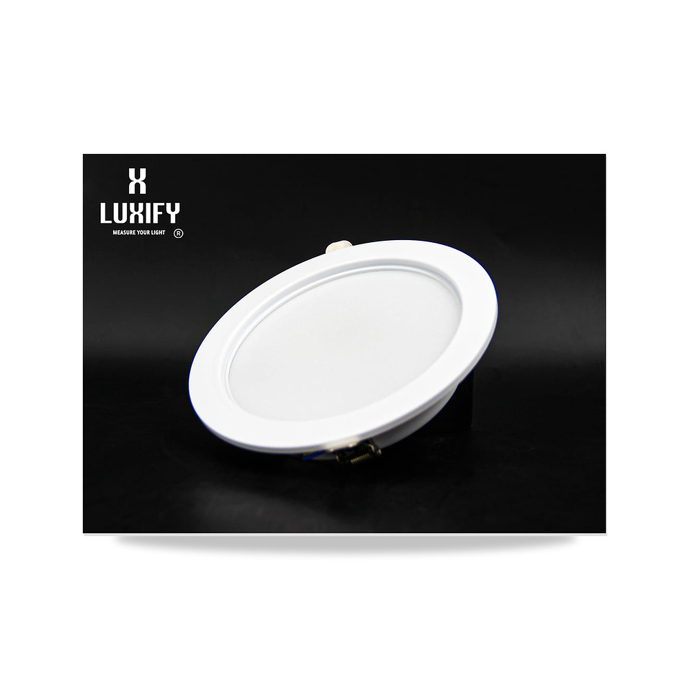 صورة منتج ليد “6 كريمي LUXIFY 24W – 4000K SMD – 24 واط - كود الصنف reemco-2027-1931291 - ماركة يباع من خلال reemco - توريد وتصوير حصري لشركة ريمكو القابضة السعودية