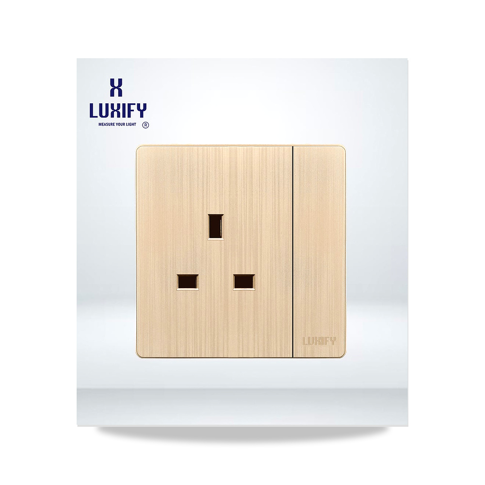 صورة منتج فيش 13 A مع مفتاح مفرد LUXIFY ذهبى – 13 أمبير – الخامة الأساسية نحاس - كود الصنف reemco-2027-1931734 - ماركة يباع من خلال reemco - توريد وتصوير حصري لشركة ريمكو القابضة السعودية