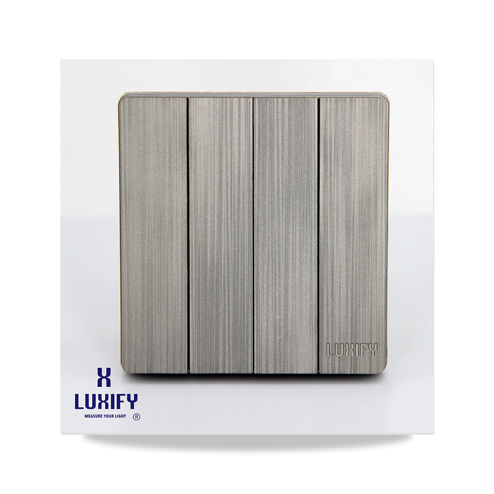صورة منتج مفتاح رباعي LUXIFY سلفر – اللون / التشطيب فضي – الخامة الأساسية نحاس - كود الصنف reemco-2027-1932059 - ماركة يباع من خلال reemco - توريد وتصوير حصري لشركة ريمكو القابضة السعودية