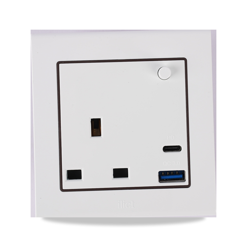 صورة منتج غطاء فيش ثلاثي مع USB - كود الصنف reemco-2027-1933234 - ماركة يباع من خلال reemco - توريد وتصوير حصري لشركة ريمكو القابضة السعودية