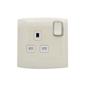 فيش كهرباء 13 أمبير