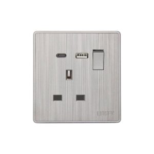 فيشة 13 أمبير LUXIFY مطورة مع USB وType‑C — فضية