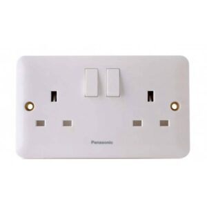 فيشة 13 أمبير بمفتاح مجوز أبيض — موديل WBC1222