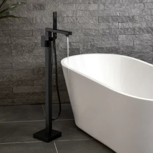 خلاط بانيو أرضي مربع ارتفاع 1.5 متر — أسود