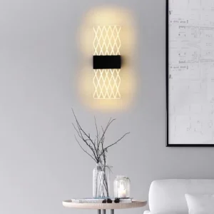 أبليك جداري مودرن أسود بثلاث إضاءات