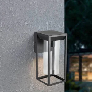 فانوس حائطي أسود