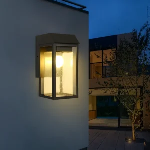 كشاف جداري للبوابة بغطاء أسود