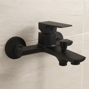 Square copper and zinc alloy shower mixer with black shower head kit