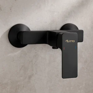 طقم خلاط شطاف مربع باللون الأسود