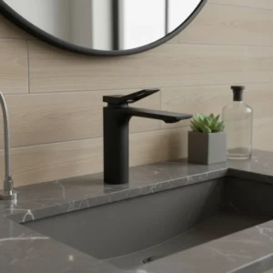 خلاط مغسلة قصير بتصميم مربع ومقبض بفتحة — أسود مع ليّات