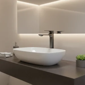 خلاط مغسلة طويل بتصميم مربع ومقبض مزخرف، رمادي مع ليات