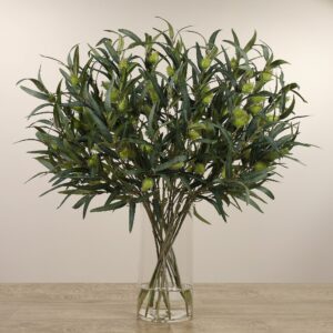 نبات أسكليبياس اصطناعي في مزهرية زجاجية