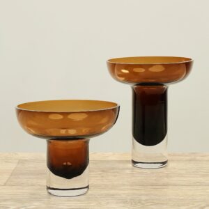 فازة زجاجية