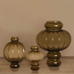 مزهرية على شكل طاووس