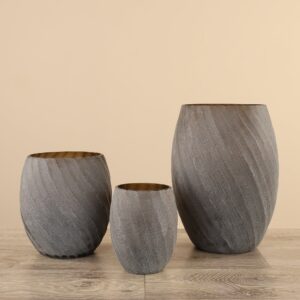 مزهرية على شكل نصف بيضة