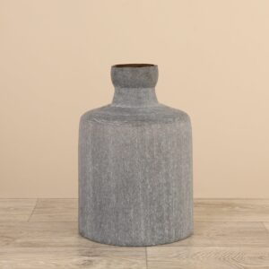 مزهرية على شكل قارورة