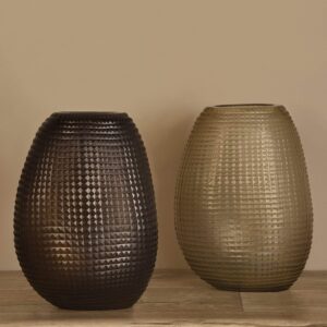 مزهرية بنقشة حصوية