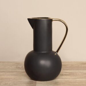 فازة من الخزف