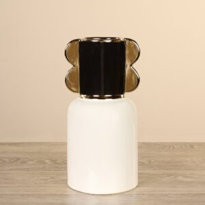 مزهرية من السيراميك