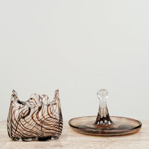 فازة زجاجية