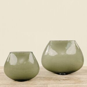 فازة زجاجية