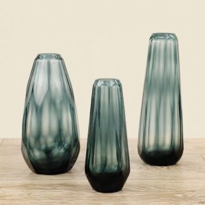 فازة زجاجية