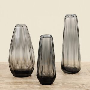 فازة زجاجية