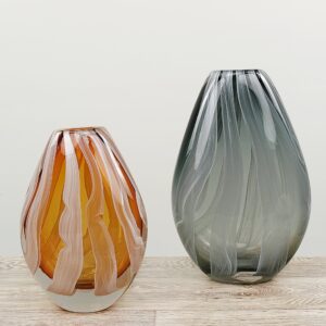 فازة زجاجية