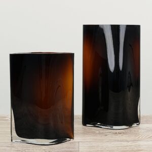 مزهرية شفافة من الزجاج