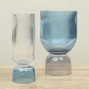 مزهرية شفافة