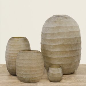 زجاج منفوخ يدويًا