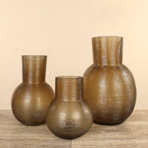 زجاج منفوخ يدويًا