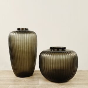 زجاج منفوخ يدويًا