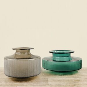 فازة زجاجية